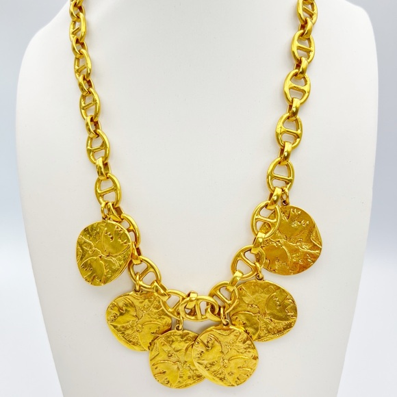 🔶NICKY BUTLER Fashion Collection Gold-Tone Dove Medallion 19" Necklace NEW NB - Picture 3 of 12